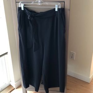 lululemon wide leg crops w/ self-tie